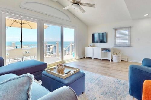 Milford Casa | Charming 3 bedroom Beach Front Cottage