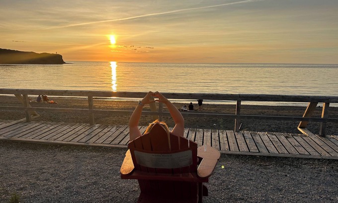 Trout River Casa | Sunset Escape awaits you in Trout River, NL