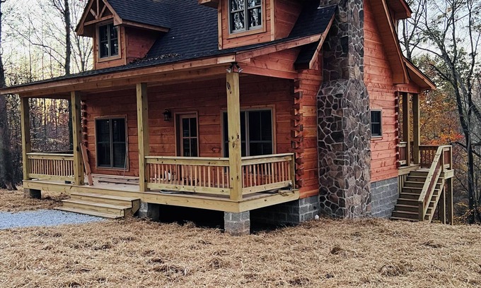 Tullahoma Cabina | Charming 3-bedroom cabin with WiFi, in Tullahoma out at Tim’s Ford Lake.