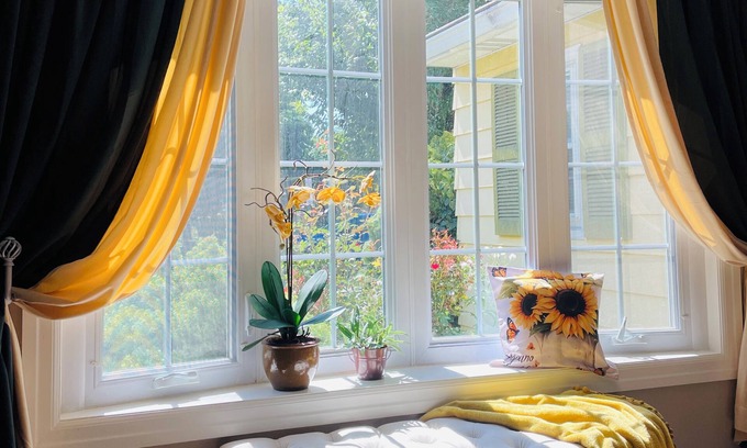 Princeton Casa | Charming 3-bedroom estate in Downtown Princeton with Free Parking