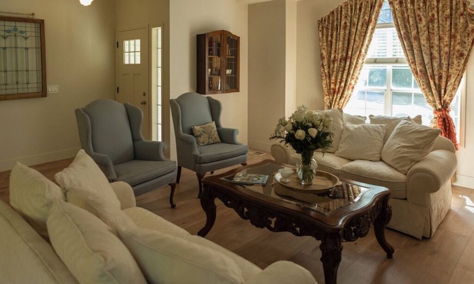 Folsom Casa | Charming 3-bedroom Folsom Cottage Near Trails, Lake & Old Town