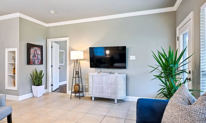 Covington Casa | Charming 3-bedroom GATED Garden Home with POOL