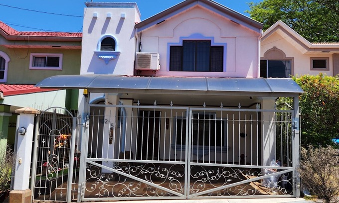 San Antonio de Belén Casa | Charming 3-bedroom house with WiFi, AC in enchanting San Rafael