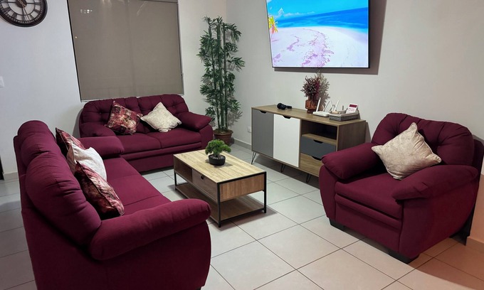Puerto Barillas Casa | Charming 3-bedroom house with AC, WiFi in lovely San Miguel