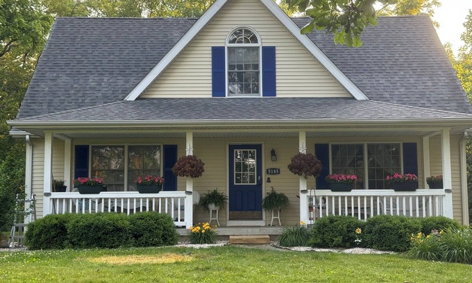 Norway Casa | Charming 3-bedroom house in Monticello. Just a short walk to Indiana Beach.