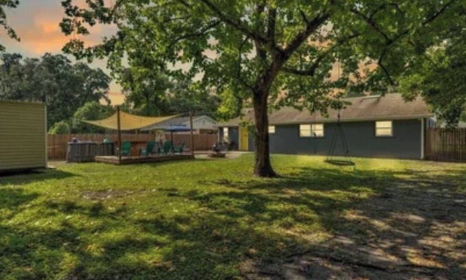 Plant City Casa | Charming 3-bedroom house in Plant City with WiFi and AC