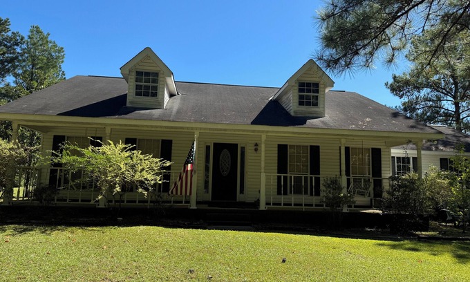 Woodland Hills Casa | Charming 3-bedroom house with WiFi, AC in delightful Tuscaloosa close to campus