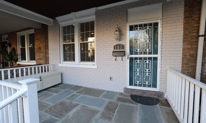 Eckington Casa | Charming 3-bedroom house with WiFi, AC in excellent Washington