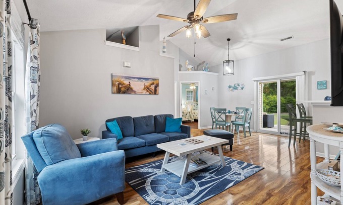 Myrtle Grove Casa | Charming 3-bedroom house with WiFi, AC in enjoyable Wilmington