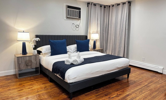Hempstead Casa | Charming 3-bedroom house with WiFi, AC in enjoyable Hempstead