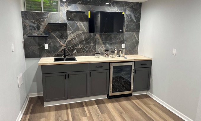 Milwaukee Casa | Charming 3-bedroom house in beautiful Milwaukee with WiFi, AC