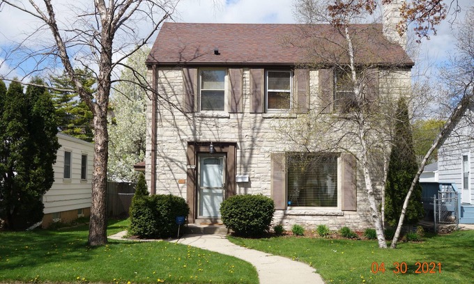 Milwaukee Casa | Charming 3-bedroom house in lovely Milwaukee near DT and Hospitals