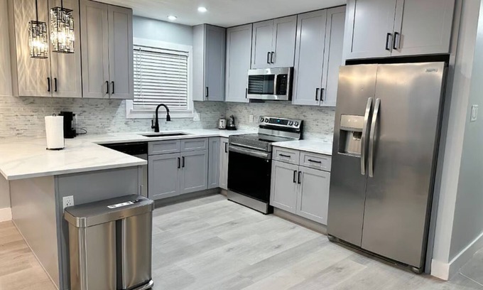 Watauga Casa | Charming 3-Bedroom Home - Near Hospitals - Keller ISD - Parking Garage