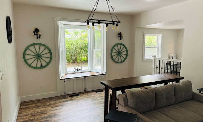 Atlantic Casa | Charming 3-bedroom house in quiet residential neighborhood
