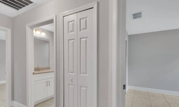 Port Malabar Casa | Charming 3-bedroom house in Palm Bay with AC, WiFi