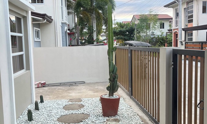 Bacolor Casa | Charming 3-bedroom house with WiFi and AC in pleasant Bacolor Pampanga