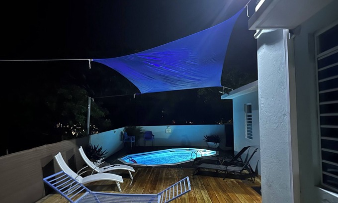 Arecibo Casa | Charming 3-bedroom house in Arecibo with WiFi and AC