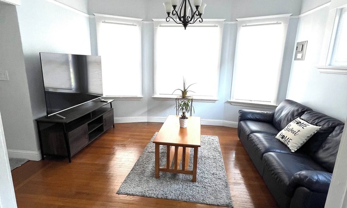 Alameda Casa | Charming 3-bedroom house in excellent Alameda with AC, WiFi