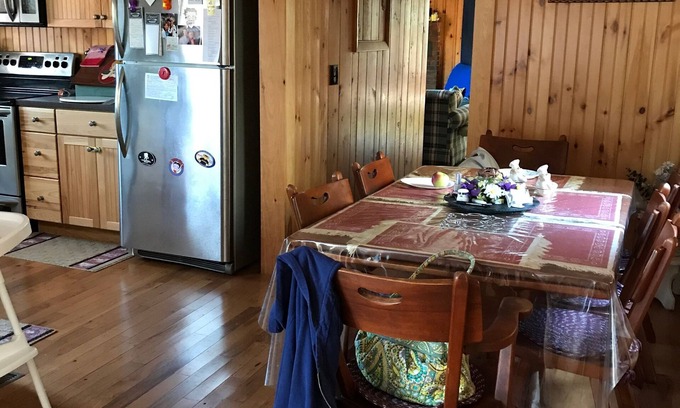 Freedom Casa | Charming 3-bedroom house with AC, WiFi in serene Freedom