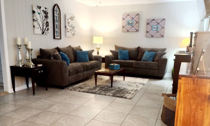 Northeast Houston Casa | Charming 3-bedroom house with WiFi and AC in enchanting Houston