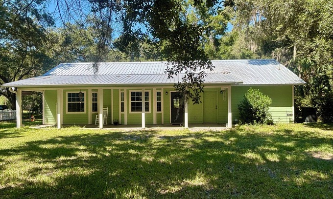 Trenton Casa | Charming 3-bedroom house in Trenton near Florida Springs