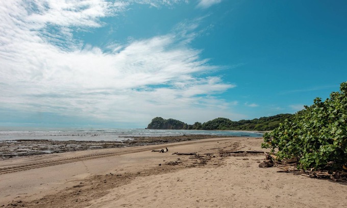 Garza Casa | Charming 3-bedroom house, Beachfront, Nosara