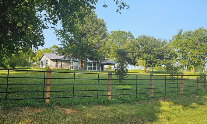 Canton Casa | Charming 3-bedroom house with WiFi and AC in cool Canton