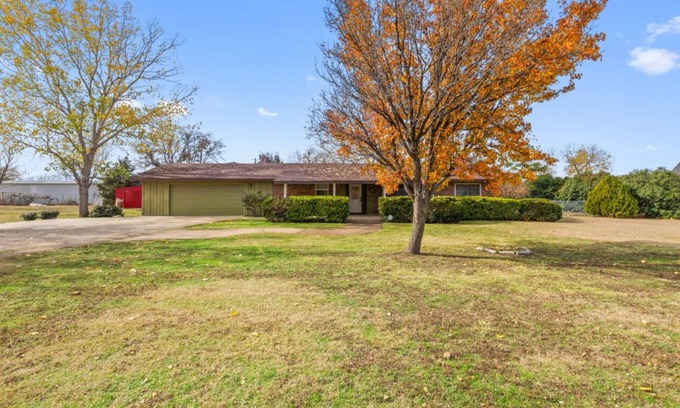 Haslet Casa | Charming 3-bedroom house with WiFi and AC in Haslet