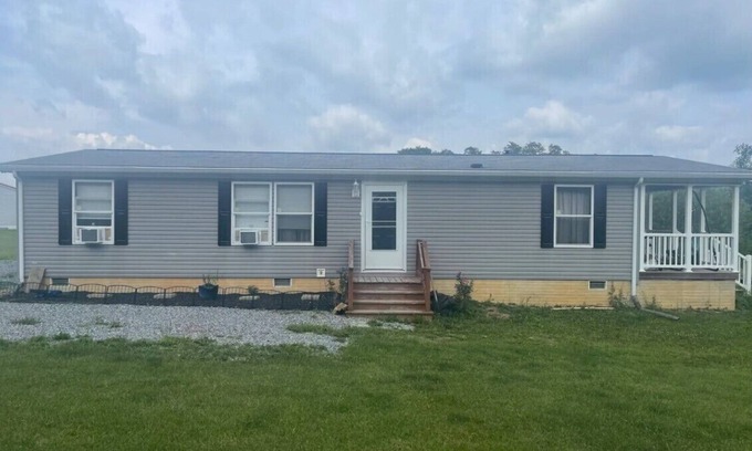 Mingoville Casa | Charming 3-bedroom house in lovely Howard with AC, WiFi