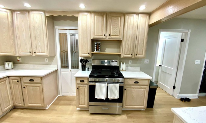 Mentor Casa | Charming 3-bedroom house in peaceful Mentor with AC