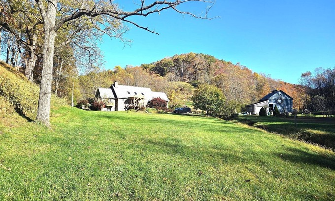 Industrial Casa | Charming 2-bedroom house on working farm in Salem, West Virginia,