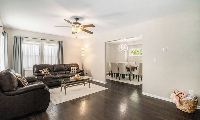 Ottawa Casa | Charming 3-bedroom house close to Promedica and UToledo
