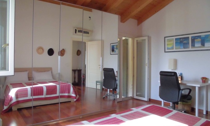 Zero Branco Cama Y Desayuno | Charming 3-bedroom B&B with AC, WiFi in quaint Zero Branco