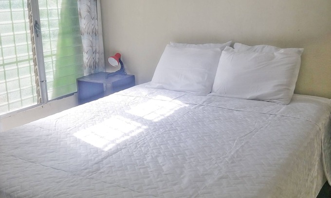 San Salvador Apartamento | Charming 2-bedroom apartment with WiFi and shared social areas in San Salvador