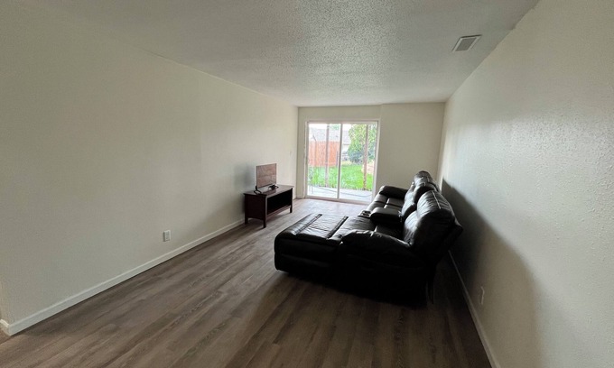 Coralville Casa | Charming 3-bedroom townhome in Coralville with WiFi