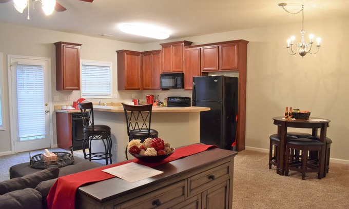 Braselton Casa | Charming 3-bedroom townhome with WiFi, fitness room in serene Braselton