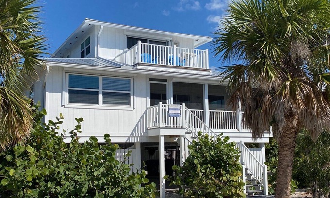 Boca Grande Casa | Charming 3-Bedroom Single Family Home with Pool in Boca Grande-Beach Access!