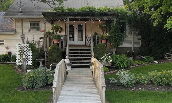 Decatur City Casa | Charming 3-bedroom house in Decatur City, Minutes from Little River Lake.