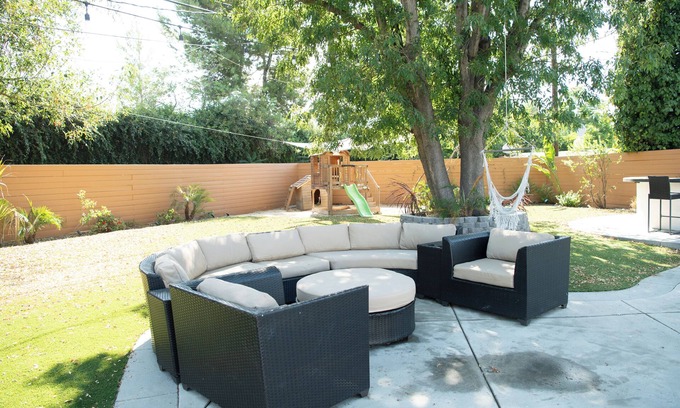 Woodland Hills Casa | Charming 3-bedroom house with AC and WiFi in delightful Los Angeles