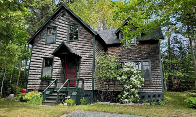 Northeast Harbor Cabaña | Charming 3-bedroom cottage in serene Mount Desert near Acadia National Park