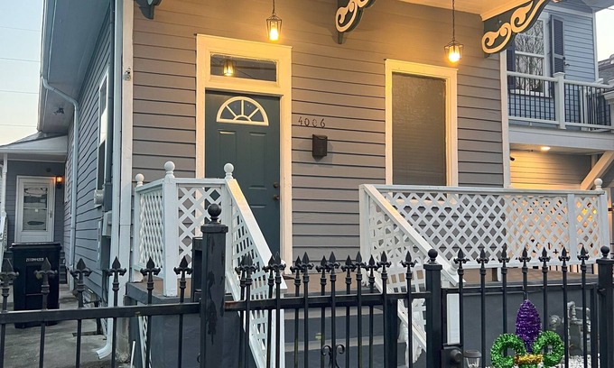 East Riverside Casa | Charming 3-bedroom house in welcoming New Orleans with WiFi, AC