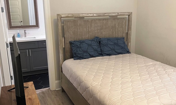 Seventh Ward Casa | Charming 3-bedroom house in lovely New Orleans with WiFi, 8 min drive downtown
