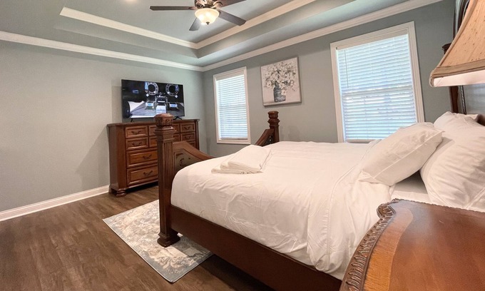 Plum Springs Casa | Charming 3 Bedroom Home w/ Private Fire Pit
