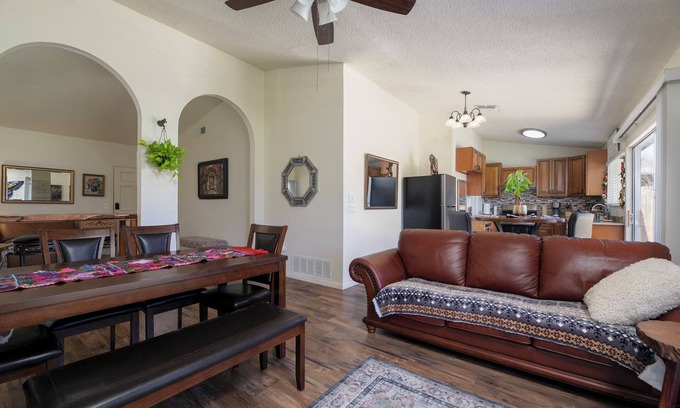 North San Antonio - SAT Casa | Charming 3-bedroom house in NE San Antonio, Close to the Airport
