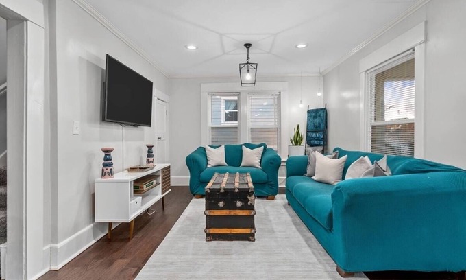 South Kansas City Casa | Charming 3Bed/2Bath House in the Heart of Kansas City!