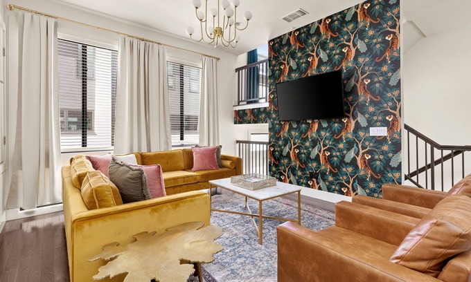 Tobin Hill Casa | Charming 3-bedroom townhome! Spacious with Luxury! Private Rooftop Views!