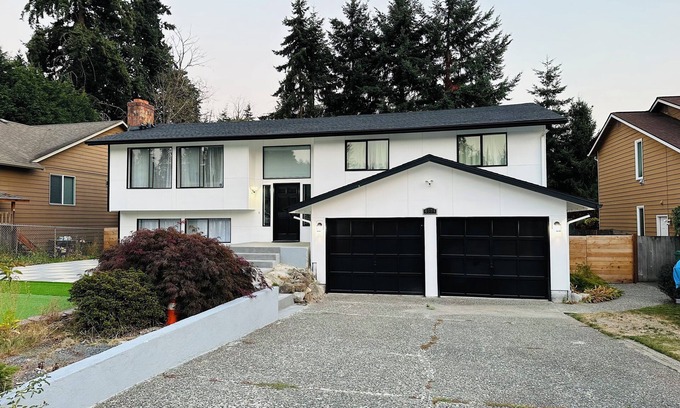 Mountlake Terrace Casa | Charming 4-bedroom house in Mountlake Terrace