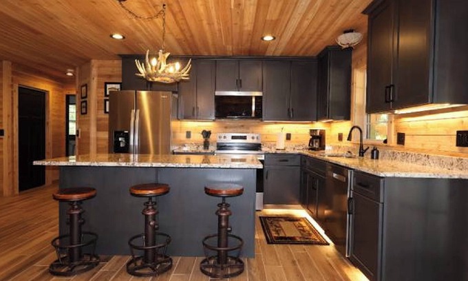 Imperial Cabina | Charming 4-bedroom cabin with fitness room and AC in Imperial