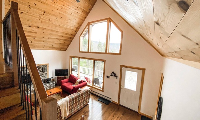 Montgomery Center Chalet De Esquí | Charming 4-bedroom chalet near Jay Peak