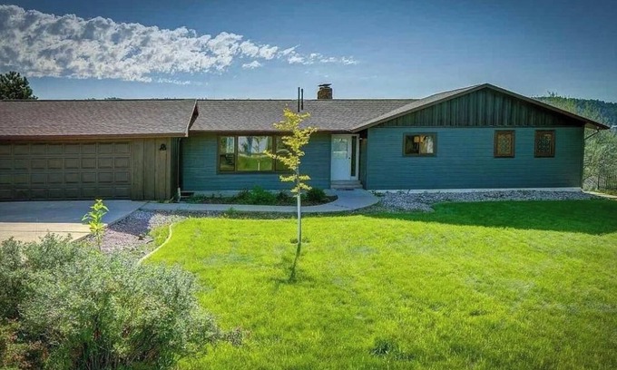 Rapid City Casa | Charming 4-bedroom house in Serene Rapid City